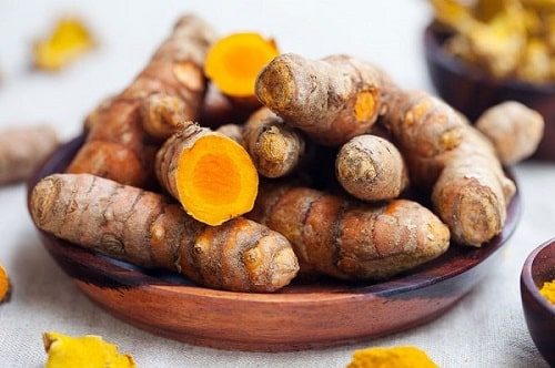 cu-nghe-tuoi-min-17835170923232060721296 Khám Phá 6 Gia Vị Thông Dụng Hỗ Trợ Đường Huyết và Hoạt Động Não Bộ - Ảnh 2.