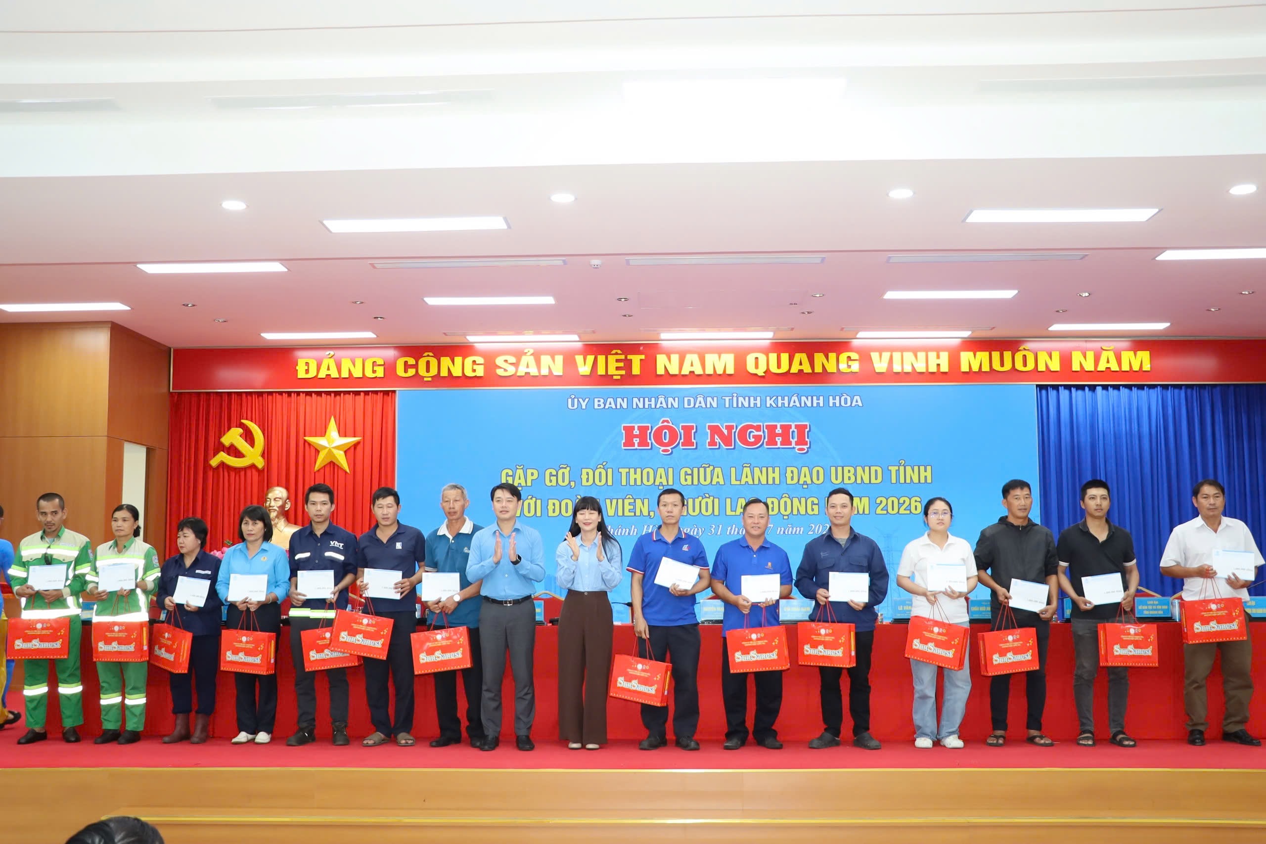 Khánh Hòa sẽ chú trọng phát triển nhà ở xã hội, cải thiện đời sống cho người lao động- Ảnh 2.