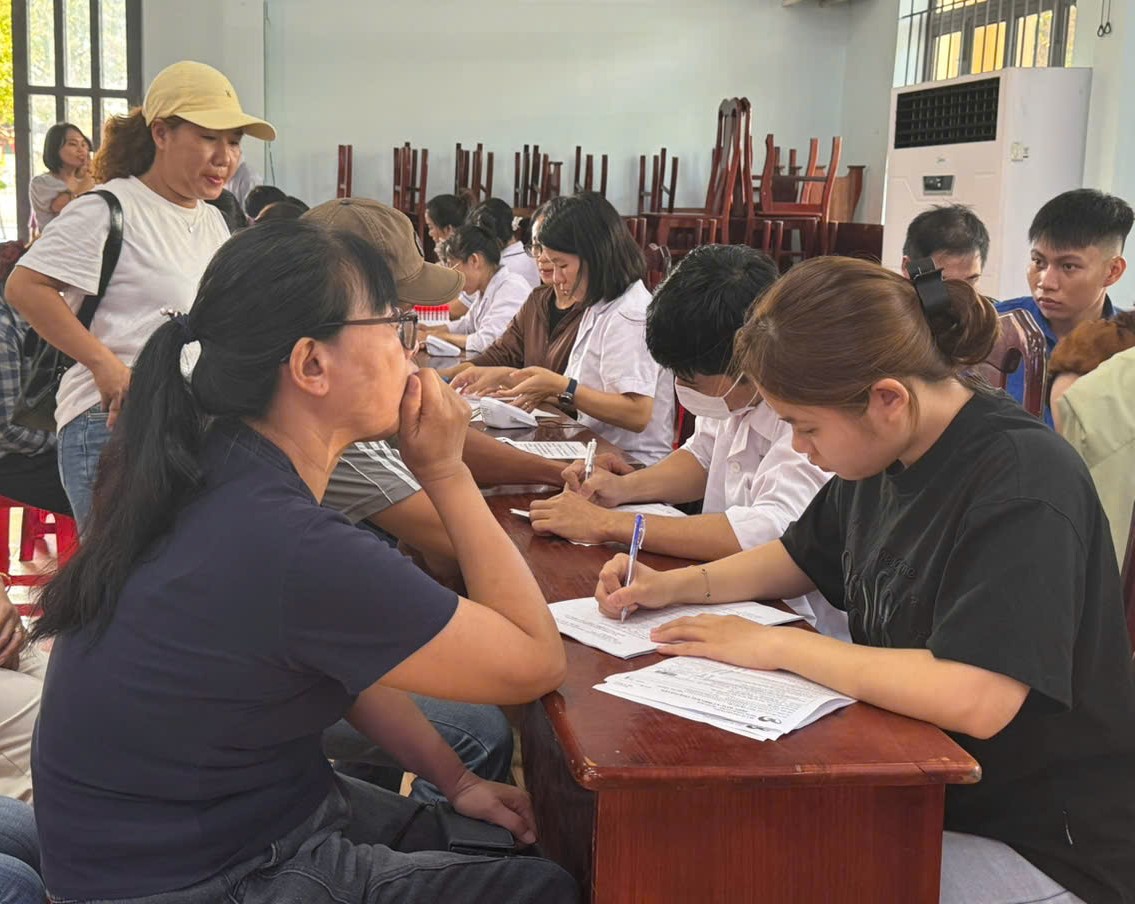 Khám sàng lọc miễn phí Khám sàng lọc miễn phí