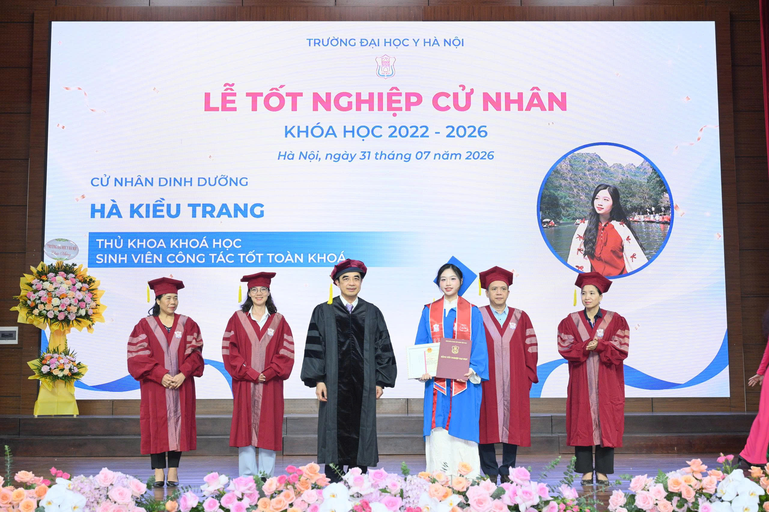 Hành trình đến thực tiễn lâm sàng của tân thủ khoa Dinh dưỡng Đại học Y Hà Nội- Ảnh 1.