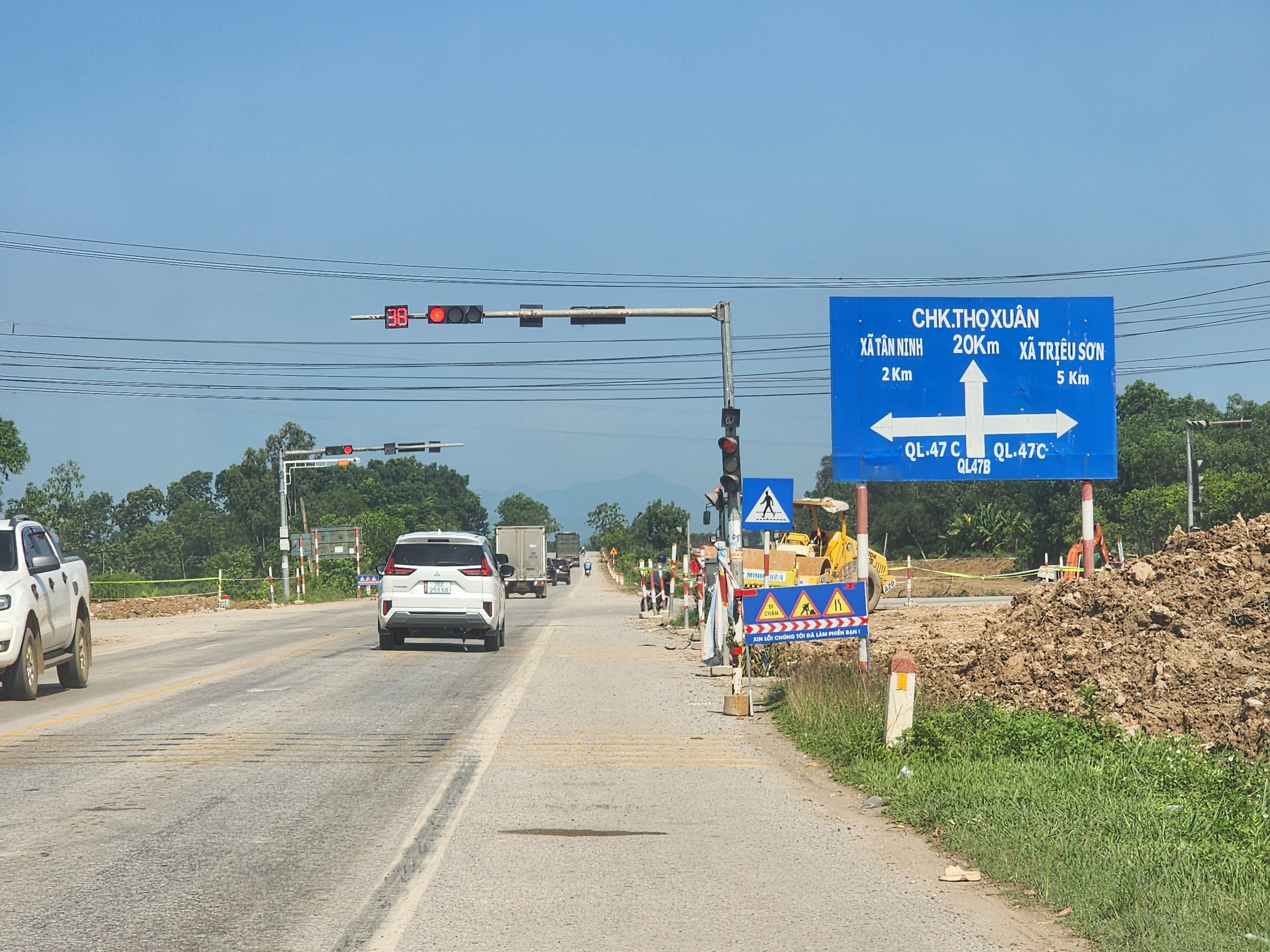 Tiến độ thi công dự án đường nối Cảng hàng không Thọ Xuân.