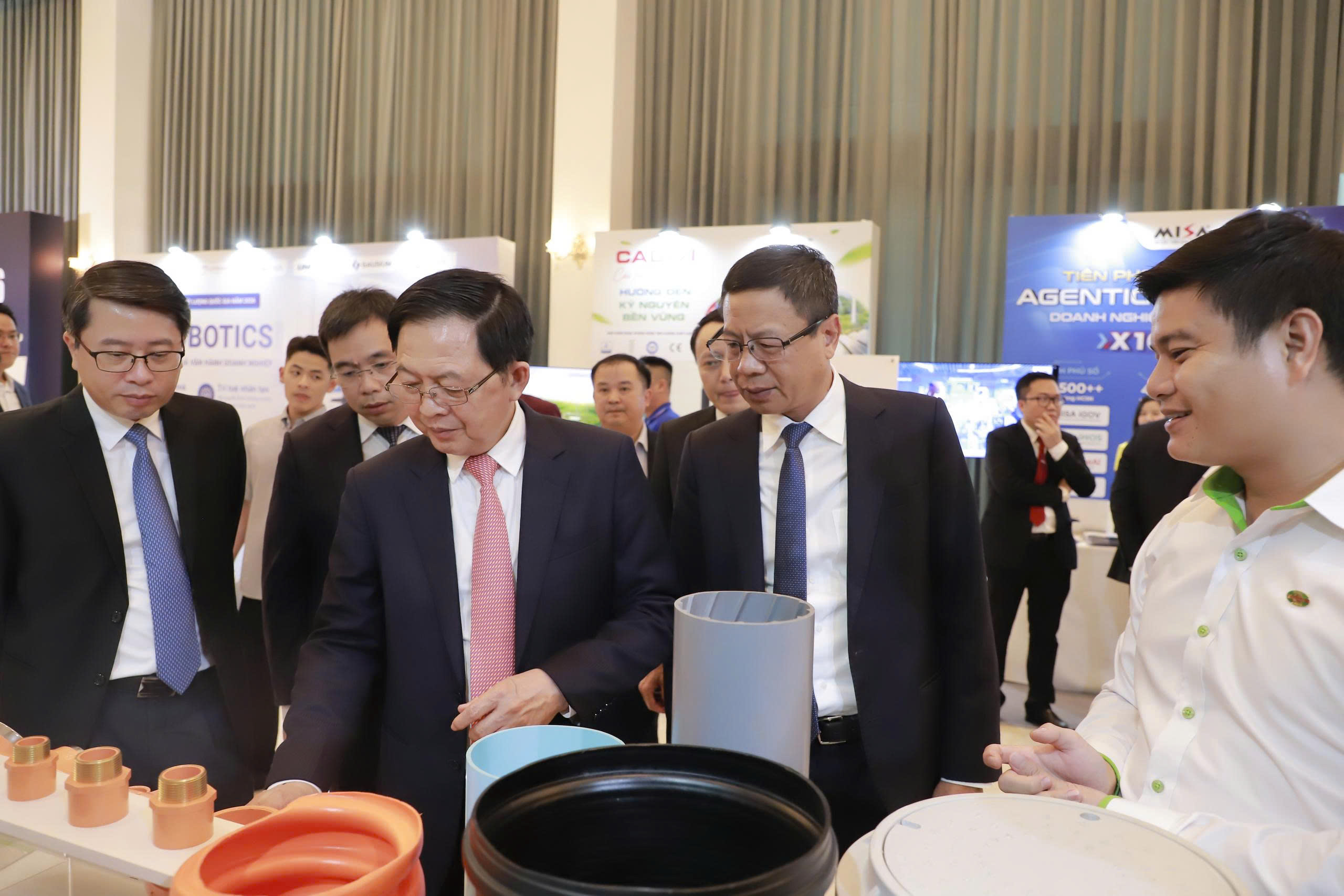 Tăng Năng Suất Việt Nam: Giải Pháp Từ Khoa Học Và Đổi Mới