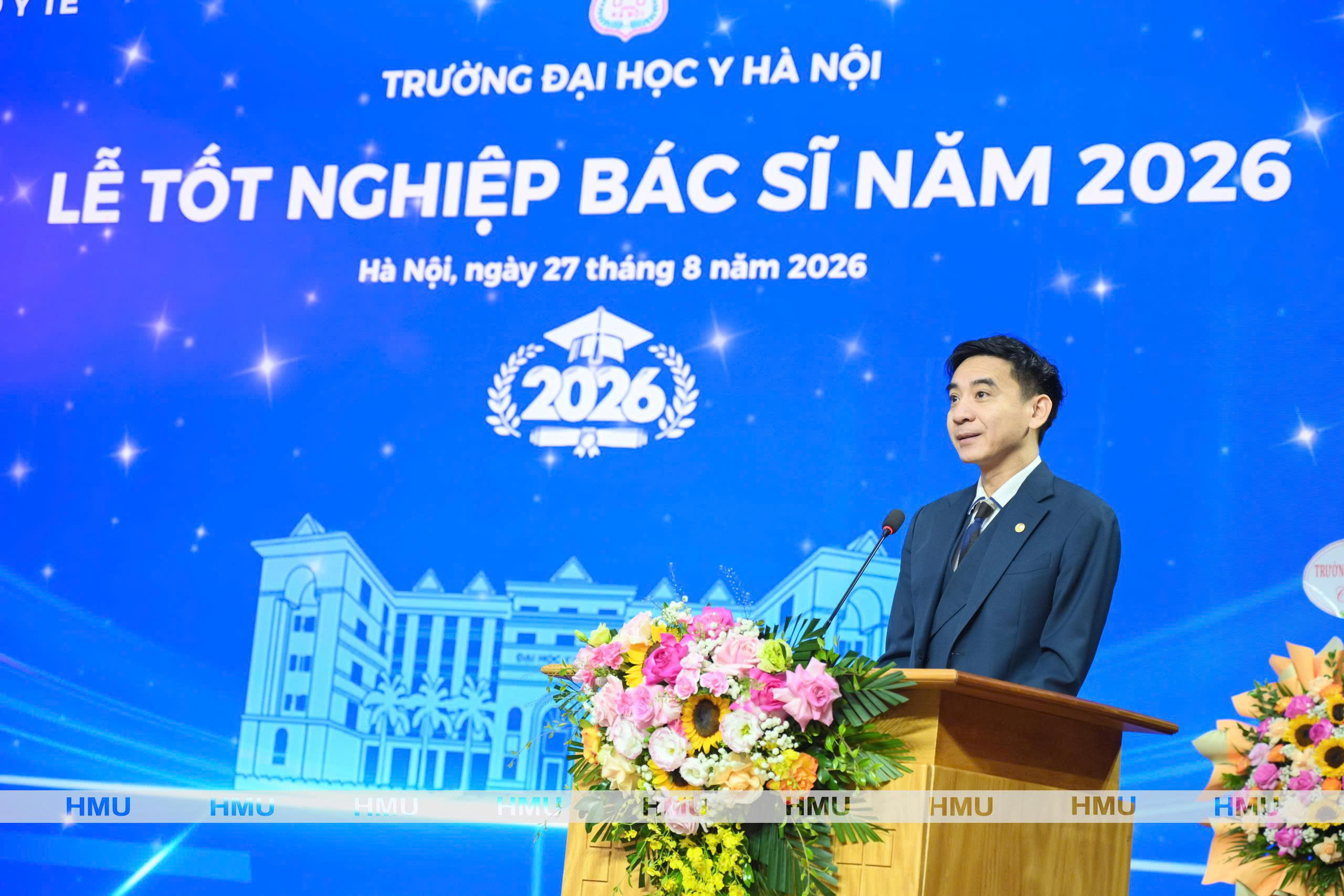 696 tân bác sĩ Đại học Y Hà Nội khởi đầu hành trình mới- Ảnh 8.