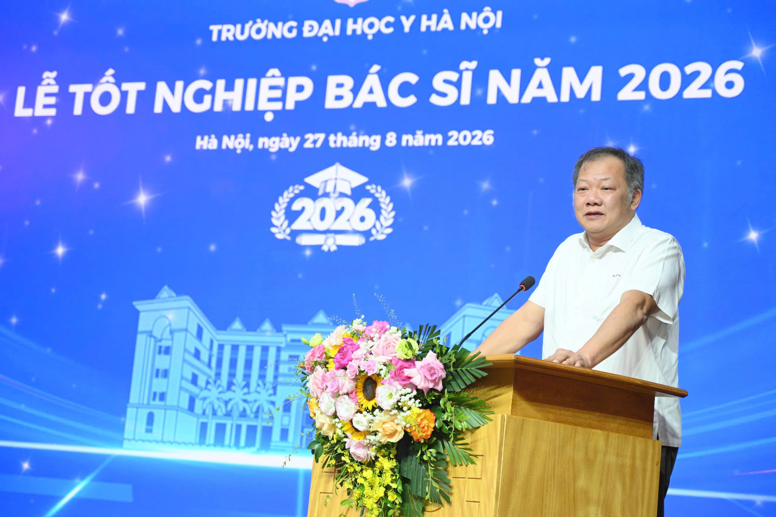 696 tân bác sĩ Đại học Y Hà Nội khởi đầu hành trình mới- Ảnh 9.