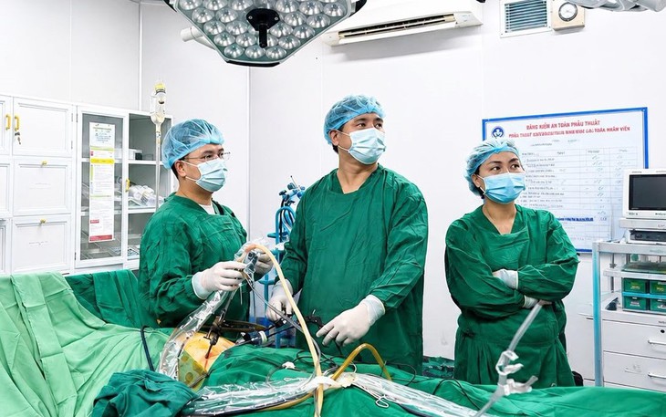 Phẫu thuật kết hợp chửa ngoài tử cung và viêm ruột thừa