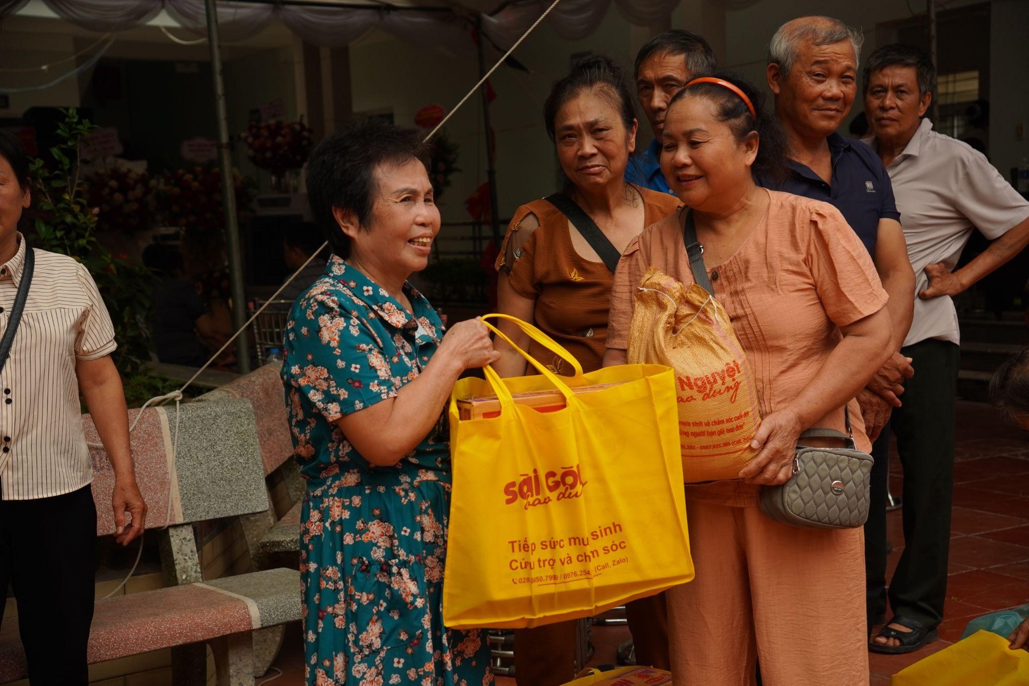 Mô Hình Chăm Sóc Người Cao Tuổi Tại Làng Người Già Bà Nguyệt Bao Dung: Hướng Đến Tương Lai Bền Vững