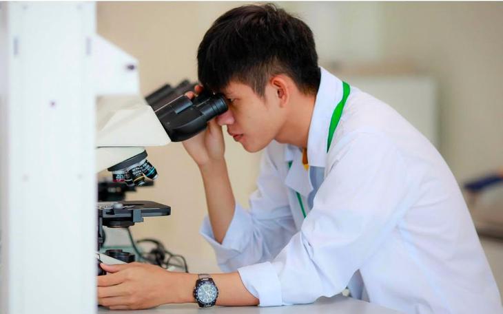 Hình ảnh sinh viên trước điểm chuẩn 2026