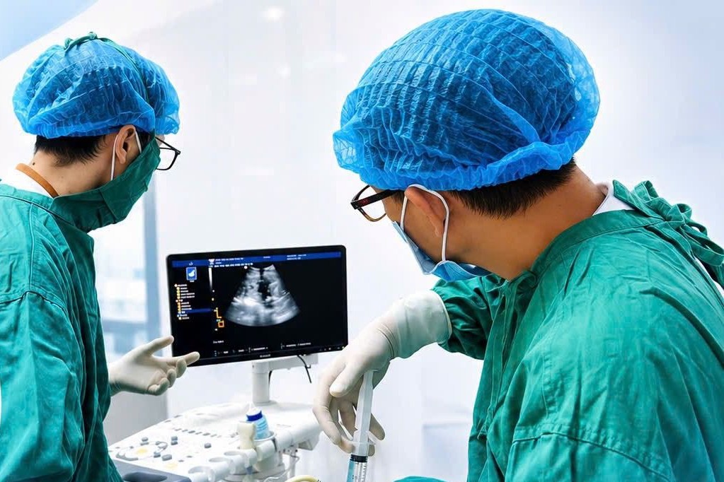 Kỹ thuật truyền ối giúp em bé chào đời khỏe mạnh