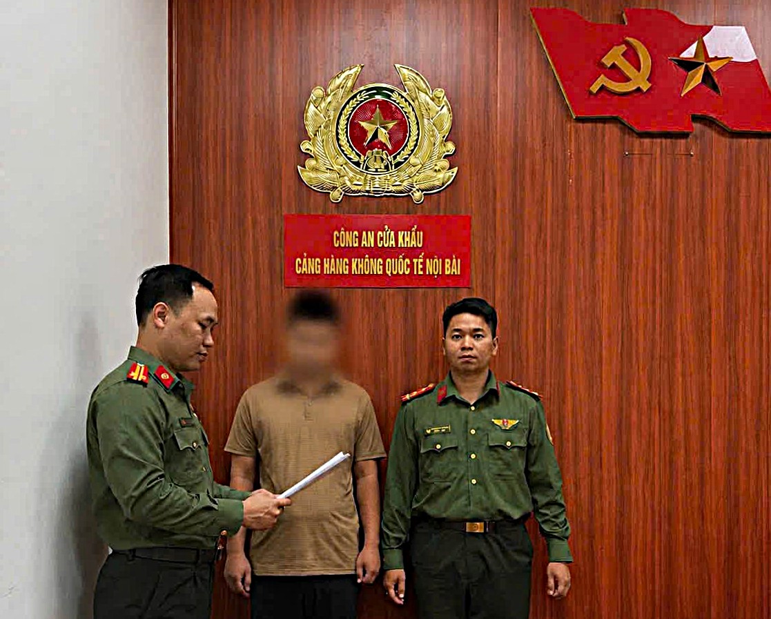 Bài Học Từ Những Vụ ‘Cò Mồi’ Tại Sân Bay Nội Bài: Cần Một Giải Pháp Hiệu Quả