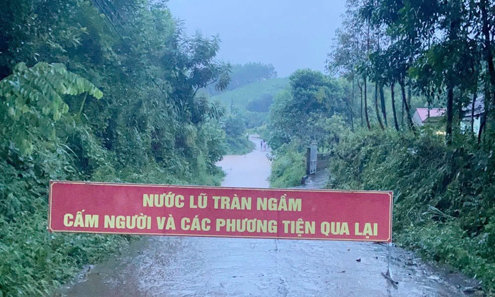 Nguy cơ lũ quét và sạt lở tại nhiều tỉnh thành