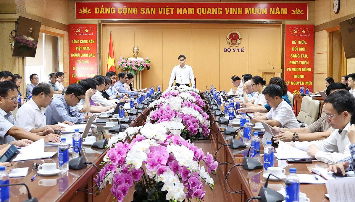 anh-ha-1233-17865876158762074481472 Thứ trưởng Thường trực Vũ Mạnh Hà: Đưa y học cổ truyền từ bảo tồn theo kinh nghiệm sang phát triển có chiến lược- Ảnh 14.