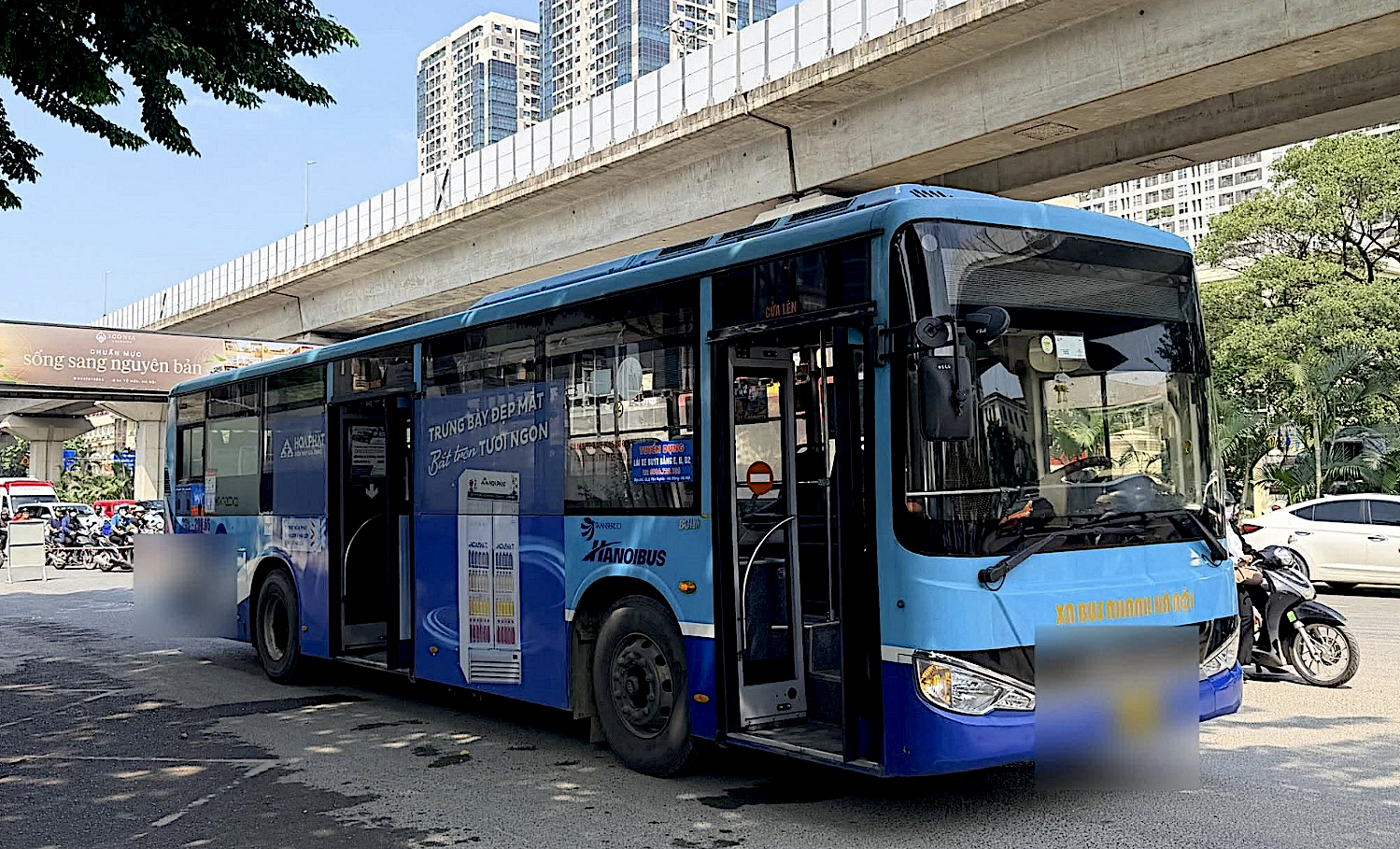 Thảm Kịch Giao Thông Trên Đường Nguyễn Trãi: Đau Thương Vì Một Cháu Nhỏ Ra Đi - Ảnh 1.