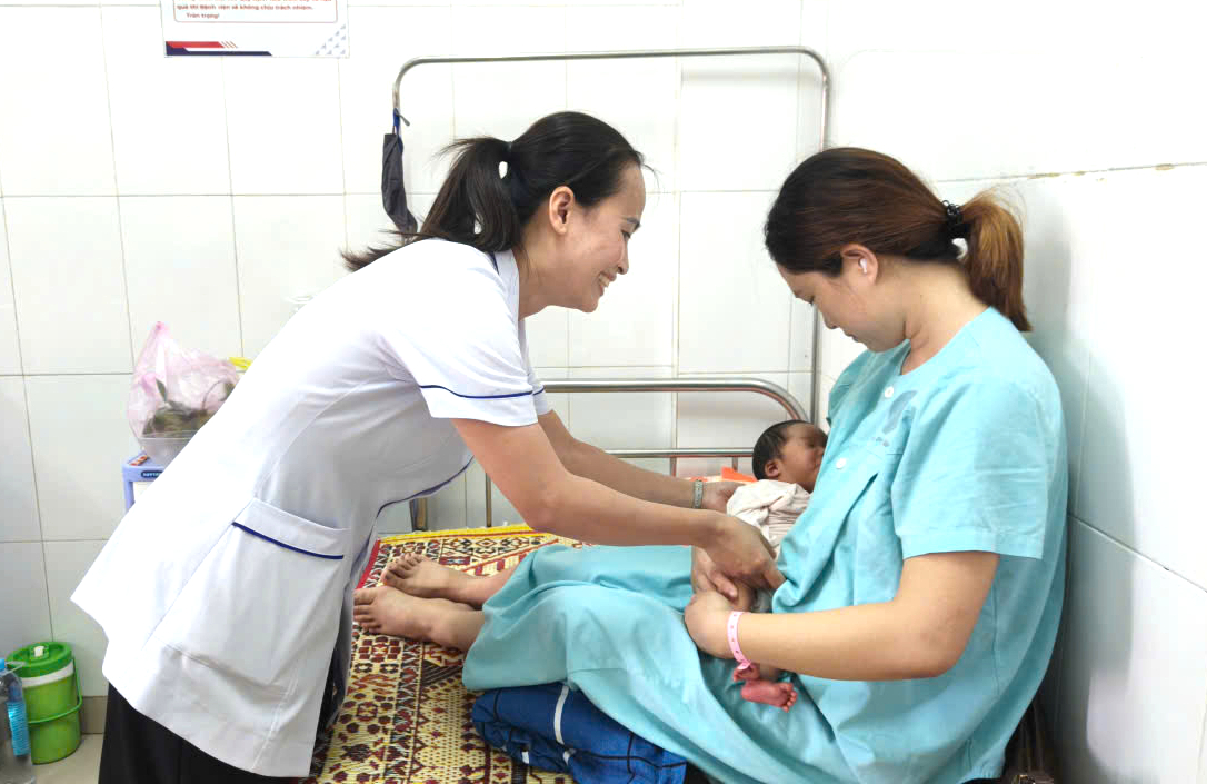 Nuôi con bằng sữa mẹ: Khởi đầu bền vững cho mỗi trẻ em - Ảnh 2.