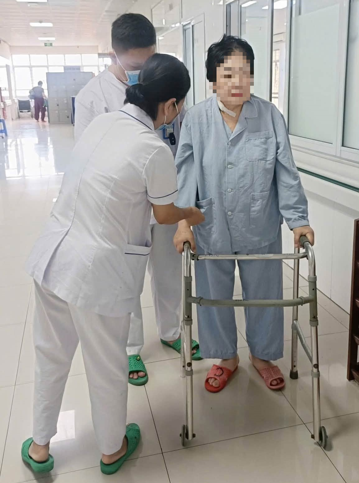 Cuộc Chiến Sinh Tử: Hành Trình 23 Ngày Của Bệnh Nhân Sốc Nhiễm Khuẩn - Ảnh 2.