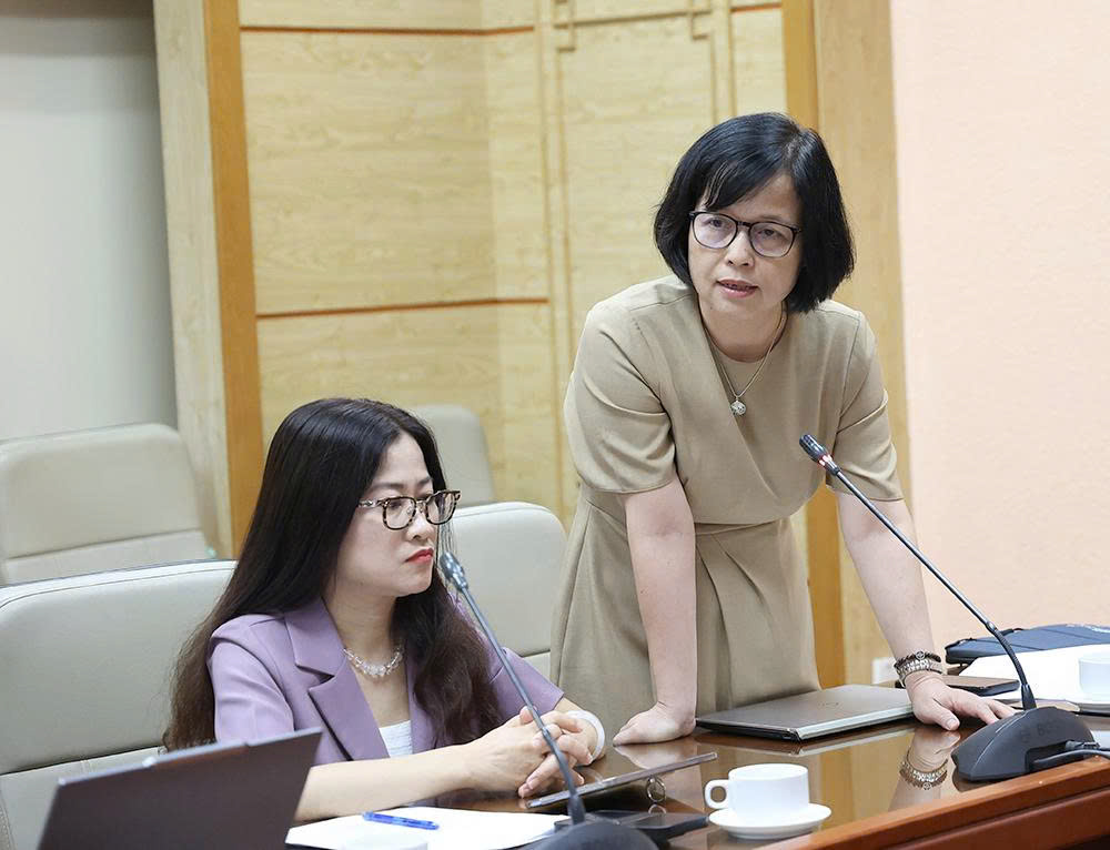 Đề xuất tăng mức hưởng, mở rộng phạm vi chi trả BHYT theo lộ trình, bảo đảm cân đối Quỹ - Ảnh 6.