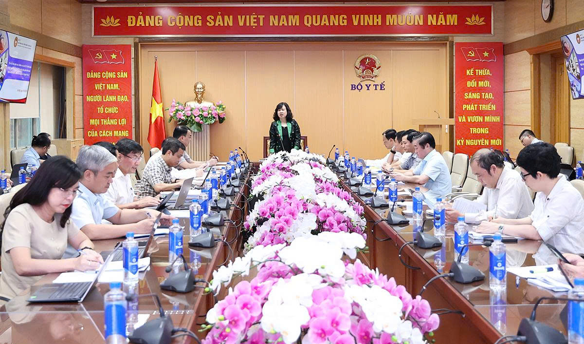 Yêu Cầu Khẩn Trương Tăng Tốc Chuyển Đổi Số Trong Ngành Y Tế