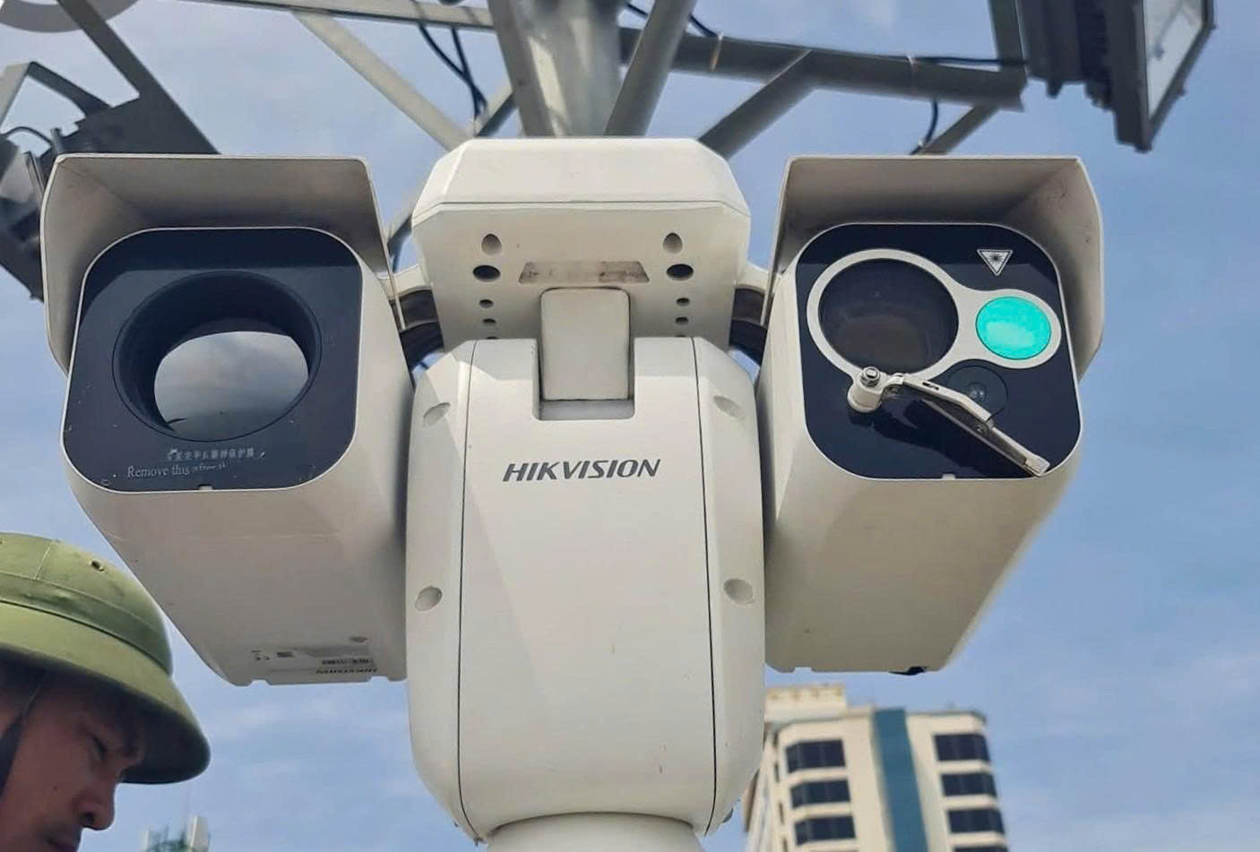 camera-al-soi-bien-cua-lo-phat-hien-nguoi-boi-vao-vung-cam2-17865242629871830646239 Camera AI 'soi' biển Cửa Lò, phát hiện người bơi vào vùng cấm- Ảnh 2.