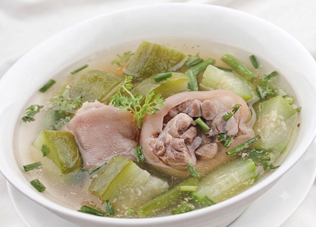chan-gio-ham-du-du-17857289788611019418311 Món chân giò hầm đu đủ có thực sự lợi sữa? Lời giải thích của chuyên gia dinh dưỡng- Ảnh 1.