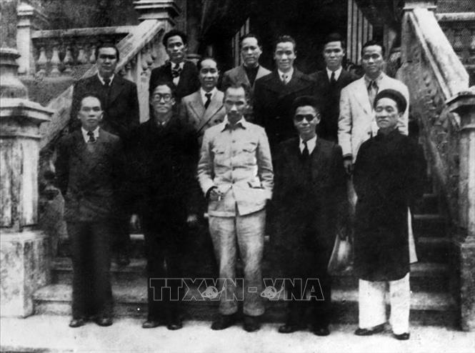 Tầm Quan Trọng Của Lãnh Đạo Đảng Trong Cách Mạng Tháng Tám 1945