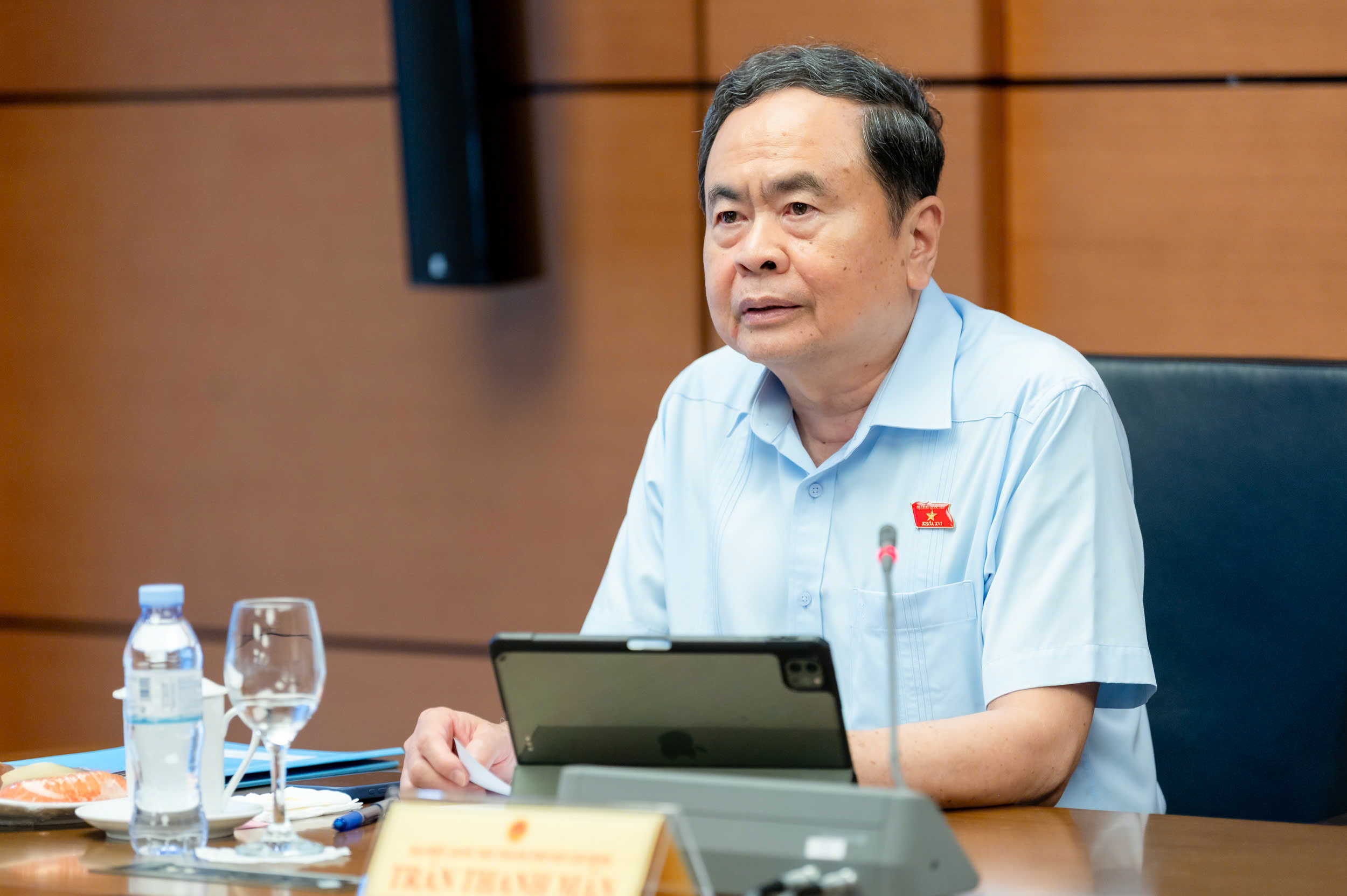 Tăng Cường Cải Cách Đầu Tư Kinh Doanh: Định Hướng Mới Từ Chủ Tịch Quốc Hội