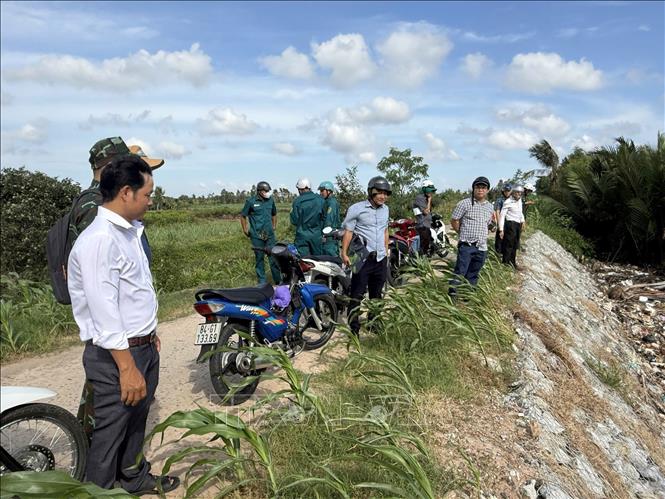 Cần Thơ Đối Mặt Nguy Cơ Vỡ Đê Bao: Cảnh Báo Tình Hình Khẩn Cấp