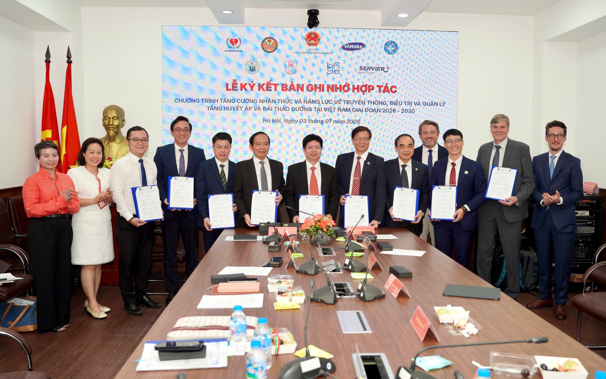 Nâng Cao Chất Lượng Quản Lý Tăng Huyết Áp và Đái Tháo Đường Qua Đào Tạo Điều Dưỡng