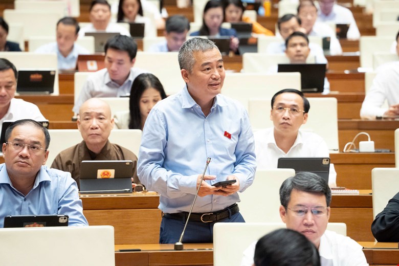 Cải Cách Tự Chủ Bệnh Viện: ĐBQH Nguyễn Lân Hiếu Đưa Ra Giải Pháp Cho Y Tế Cơ Sở