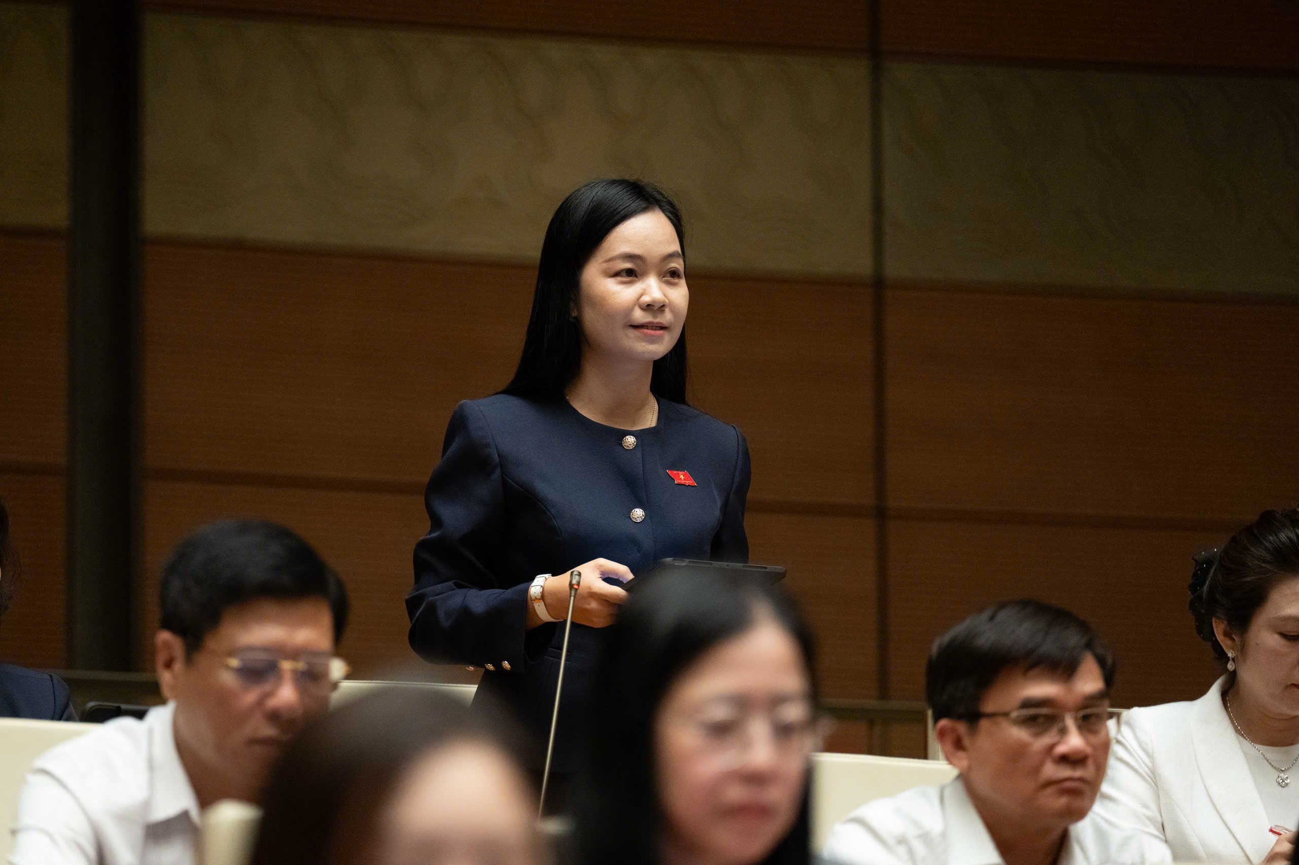 dbqh-lam-17863515241131524990004 Đề nghị hoàn trả toàn bộ chi phí nếu người lao động không được xuất cảnh - Ảnh 2.