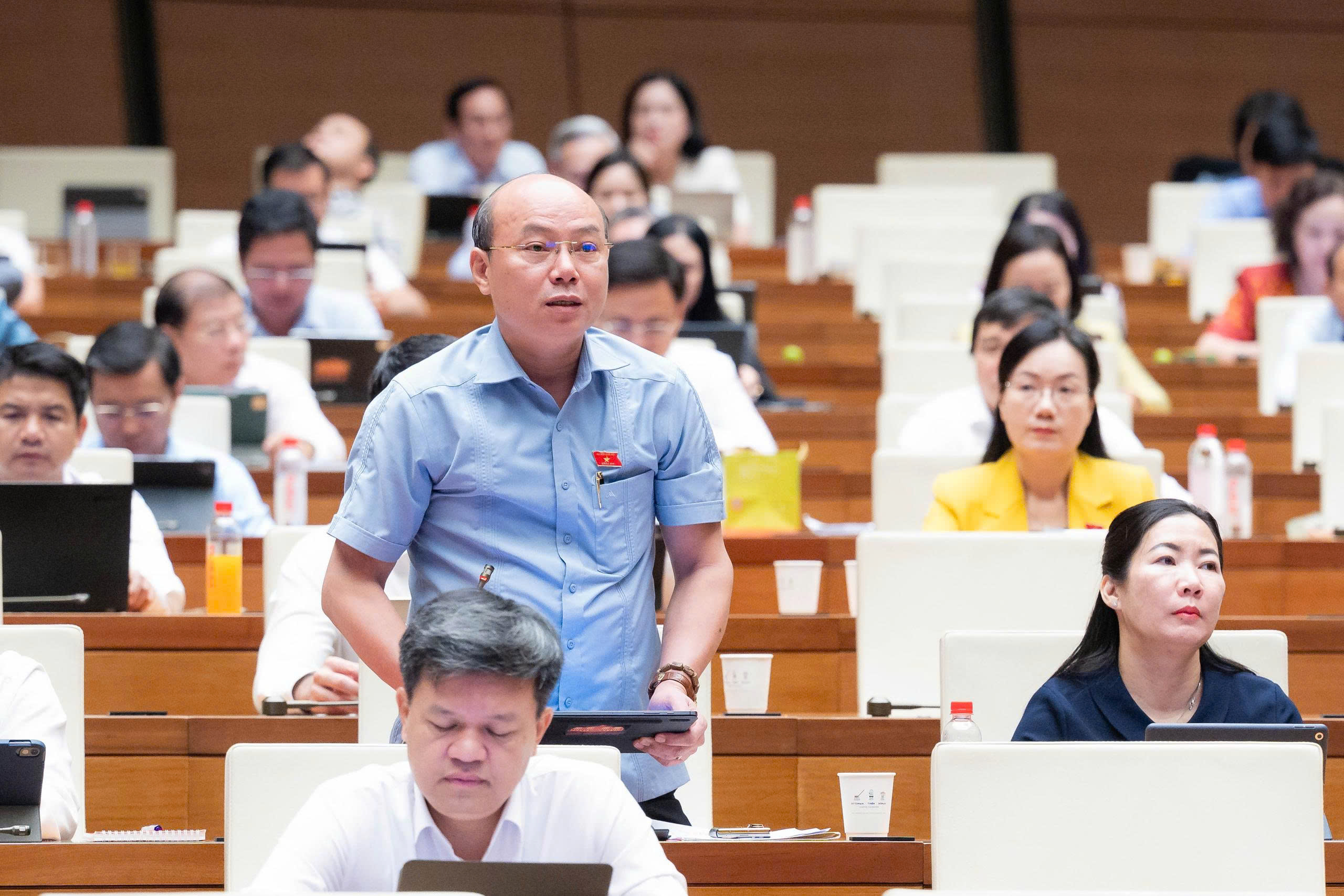 dbqh-nghia-17865194599561837241370 Nhiều ĐBQH nhất trí cao với chủ trương thành lập thành phố Quảng Ninh- Ảnh 3.