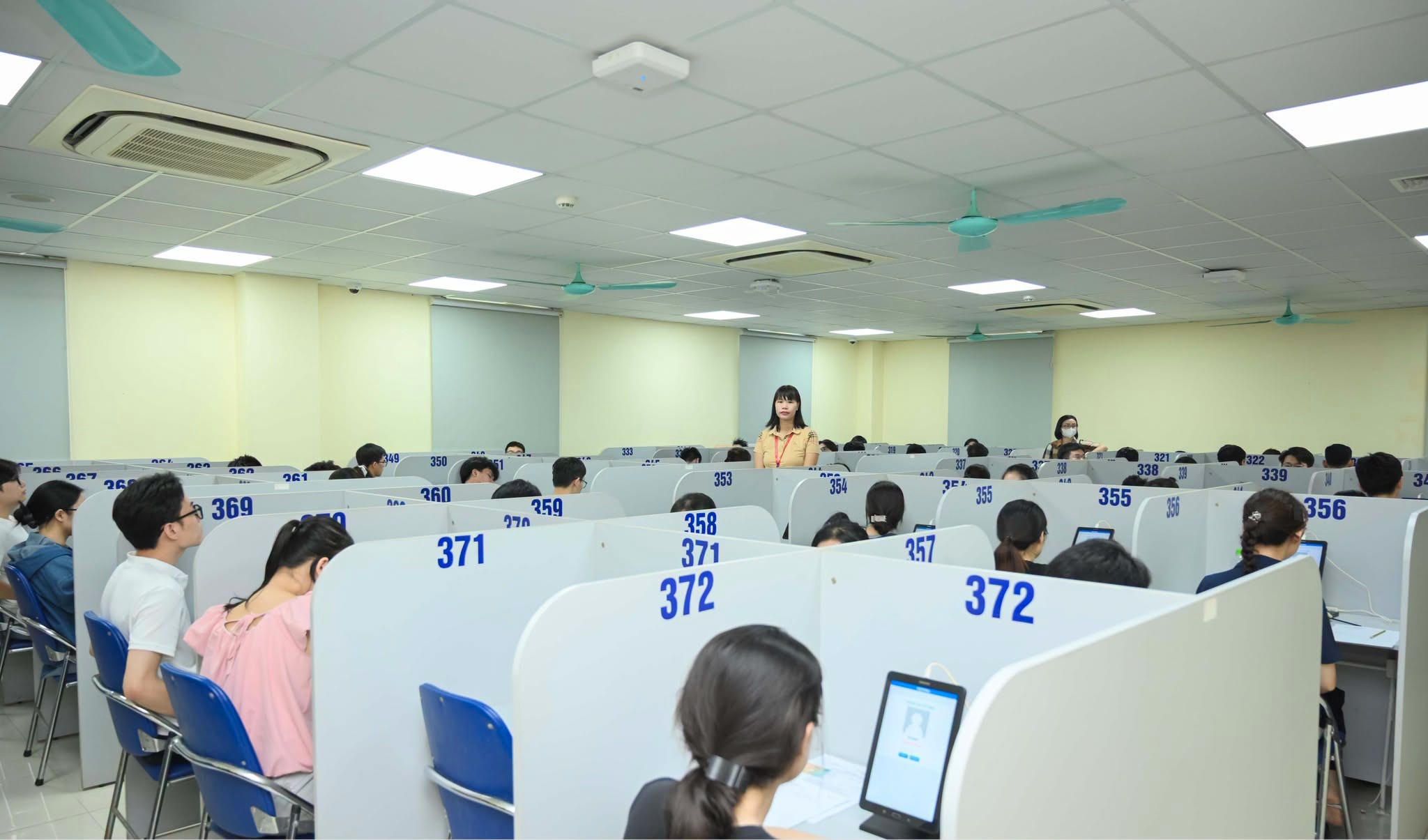 Thí sinh tham dự kỳ thi