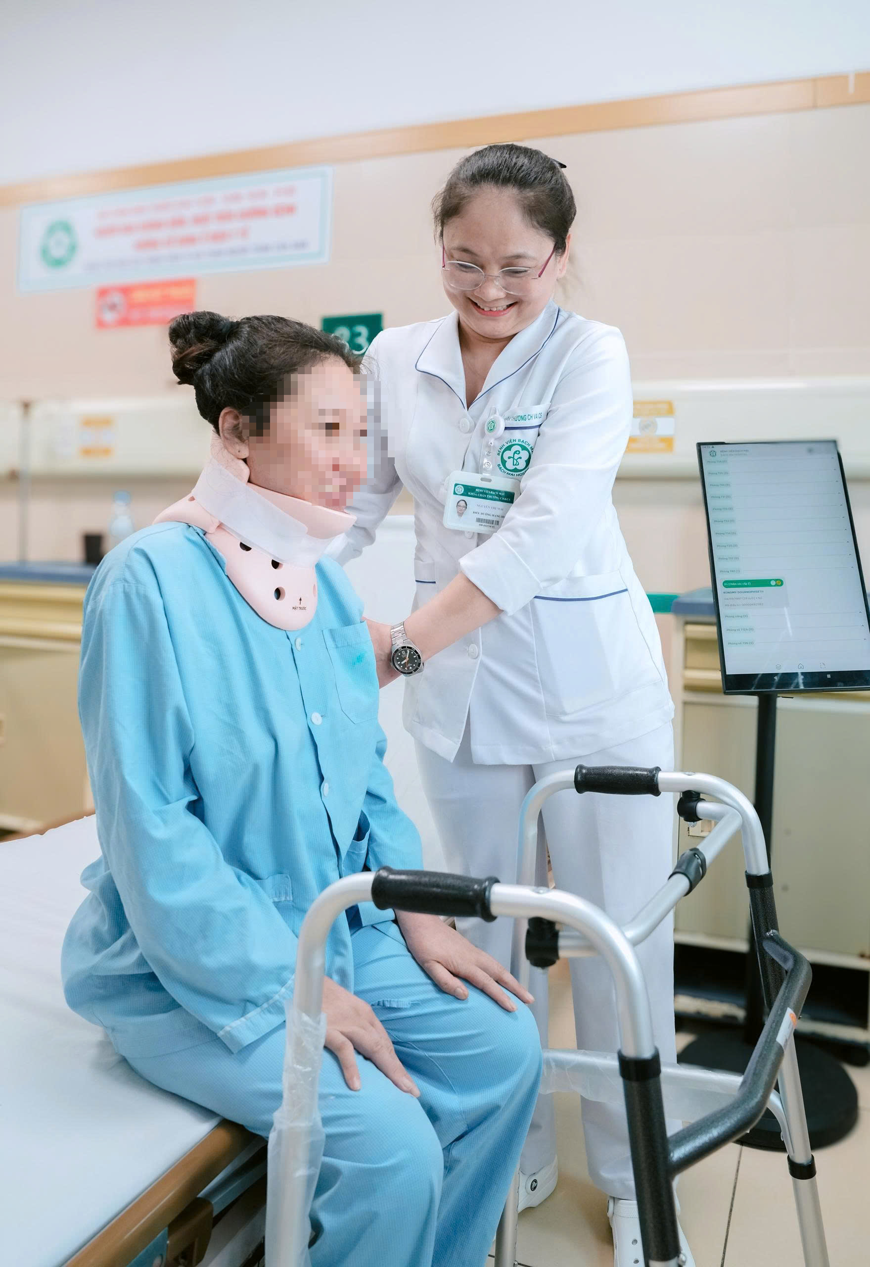 edit-vi-phau-17859370436782063551458 Hành trình tìm lại đôi chân của người mẹ Lào