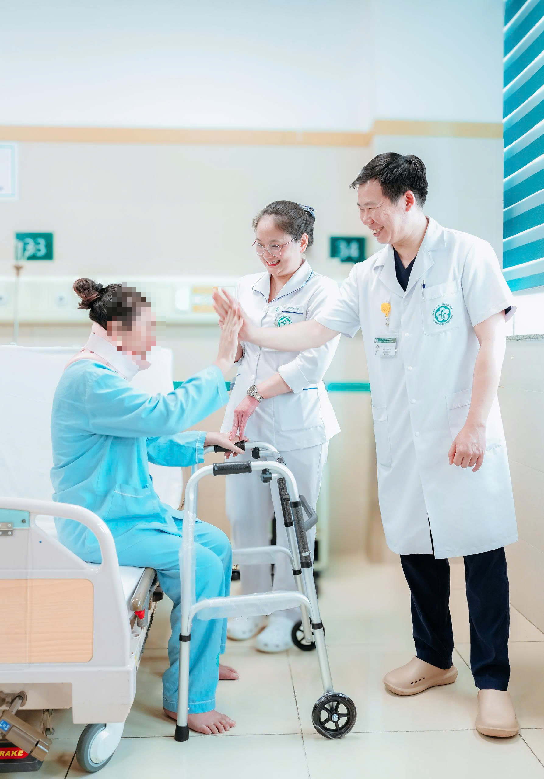 edit-vi-phau-5-17859371109601825979253 Người mẹ Lào hồi sinh kỳ diệu