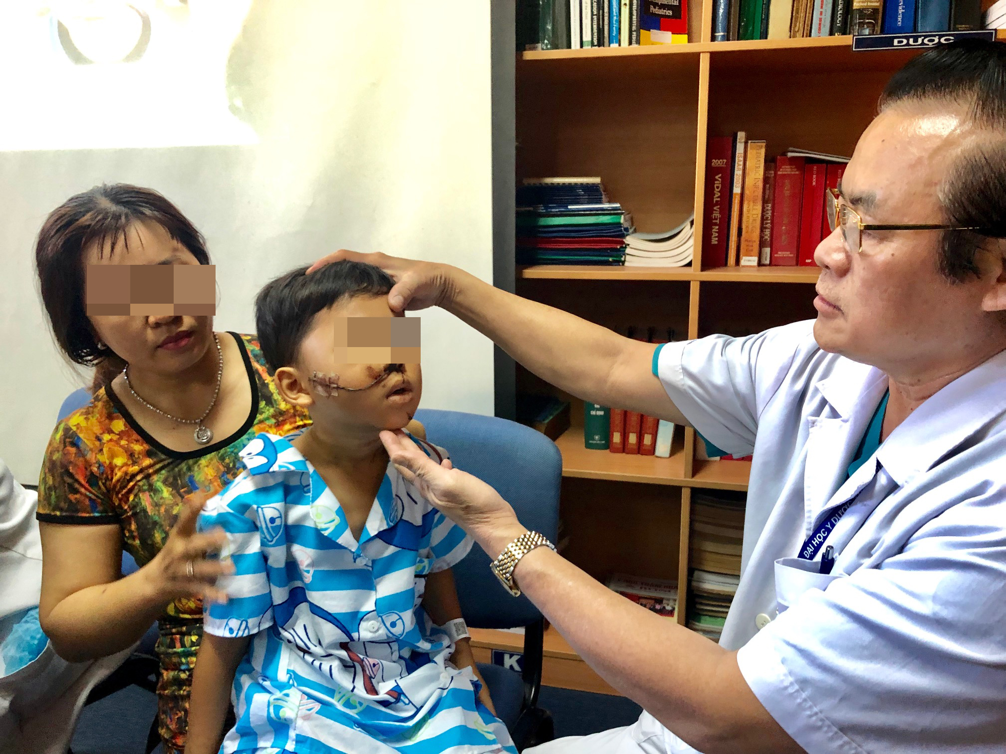 Nguy Cơ Chấn Thương Não Ở Trẻ Khi Đi Xe Máy: Những Điều Cần Biết