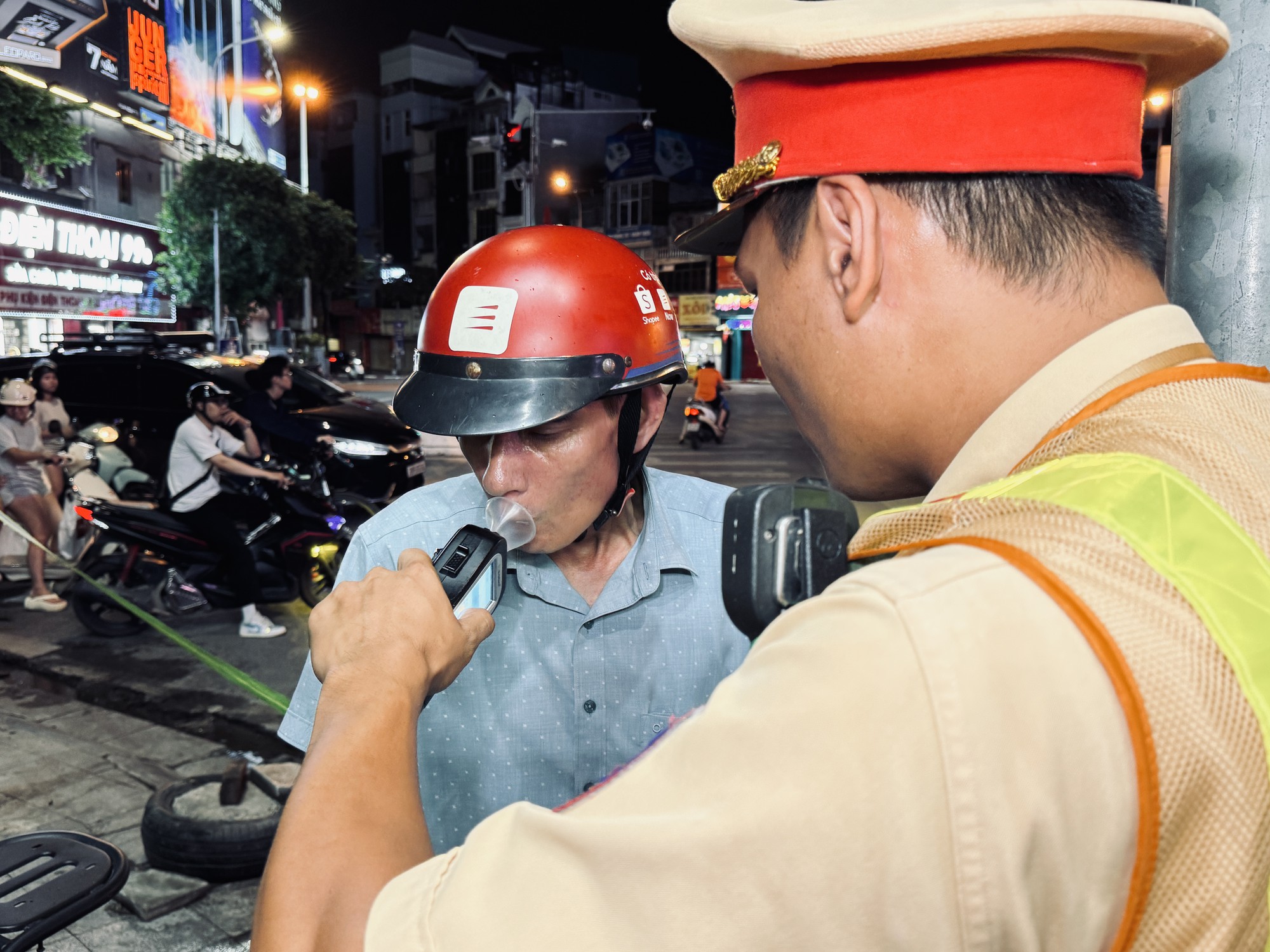 img2450-1786118421959743273546 Tình hình giao thông tại khu vực kiểm tra