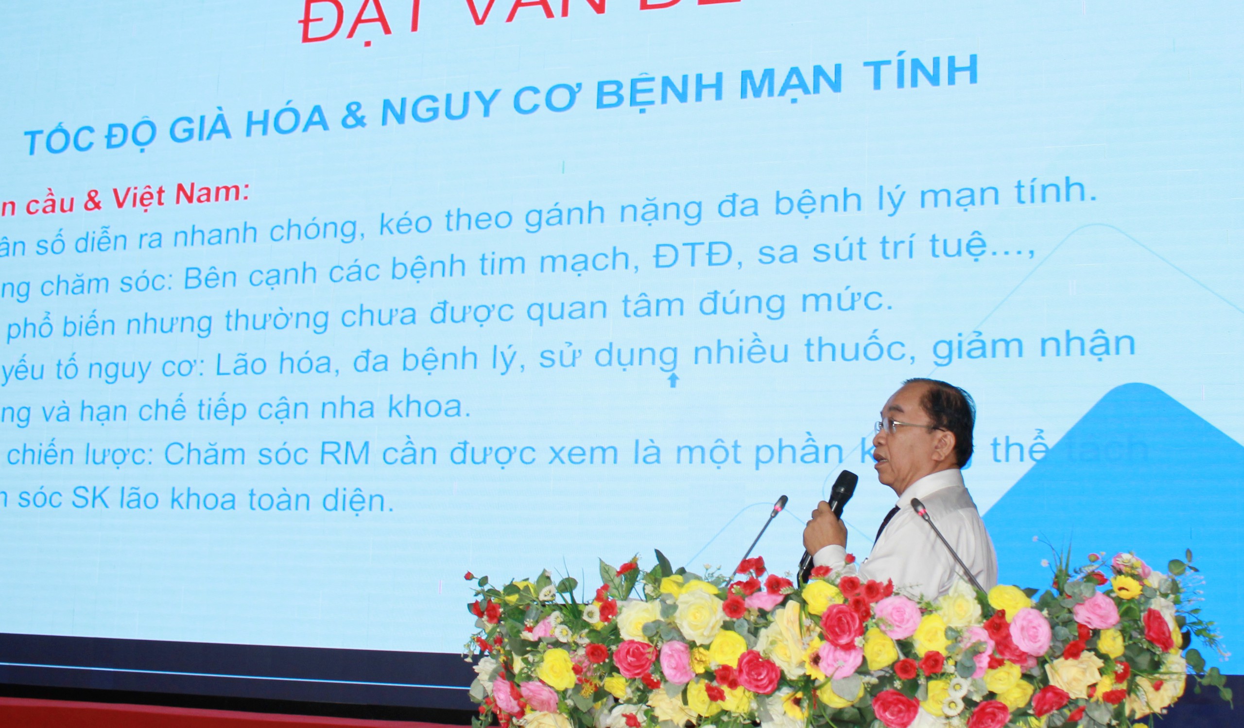 Hội nghị về sức khỏe răng miệng ở người cao tuổi- Ảnh 3.