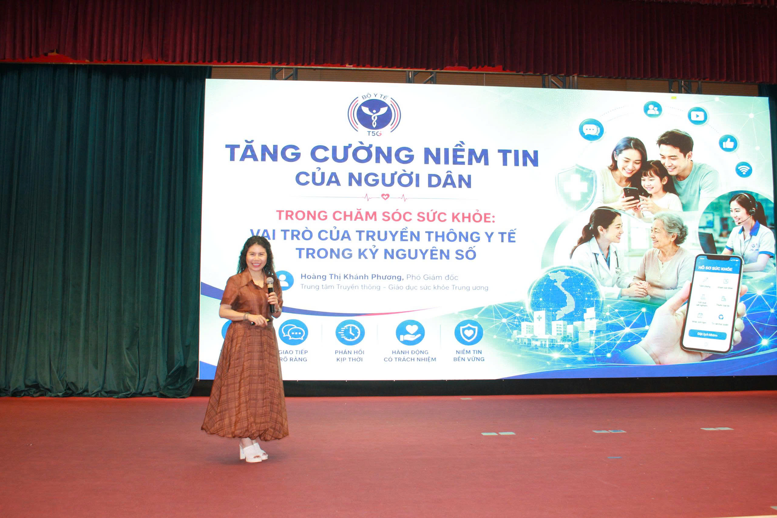 Chuyển Đổi Truyền Thông Y Tế: Từ Cung Cấp Thông Tin Đến Xây Dựng Niềm Tin
