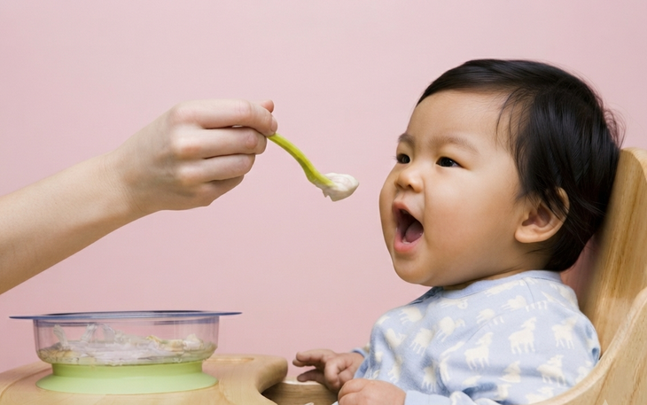 Ăn dặm truyền thống hay ăn dặm tự chỉ huy: Lựa chọn nào phù hợp nhất cho sự phát triển của con? - Ảnh 3.