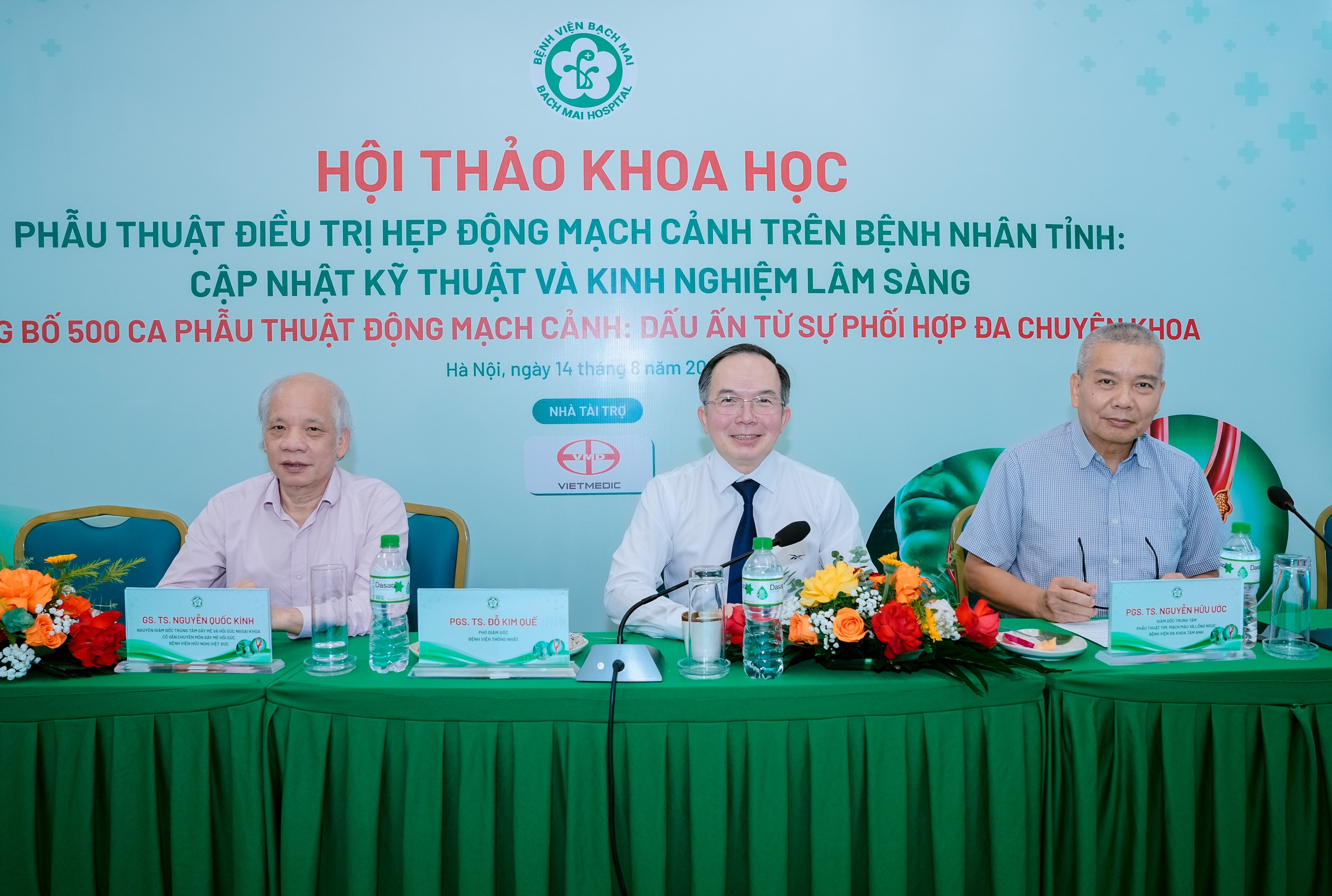 Bệnh Viện Bạch Mai Bước Sang Kỷ Nguyên Mới Với 500 Ca Phẫu Thuật Hẹp Động Mạch Cảnh - Ảnh 5.