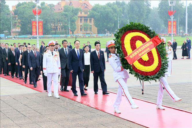 Lễ Tưởng Niệm Chủ Tịch Hồ Chí Minh: Ý Nghĩa và Hành Động Của Các Lãnh Đạo
