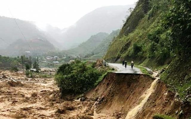 Các tỉnh thành sẽ hứng mưa dông lớn từ dải hội tụ nhiệt đới hoạt động mạnh - Ảnh 2.
