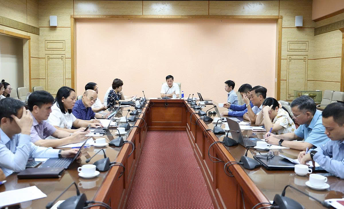 luat-atttt-17859230016871093719055 Khung cảnh cuộc họp