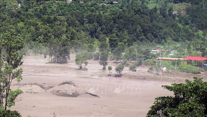 Hậu Quả Thảm Khốc Từ Lũ Quét và Sạt Lở Tại Nepal và Tây Tạng - Ảnh 1.