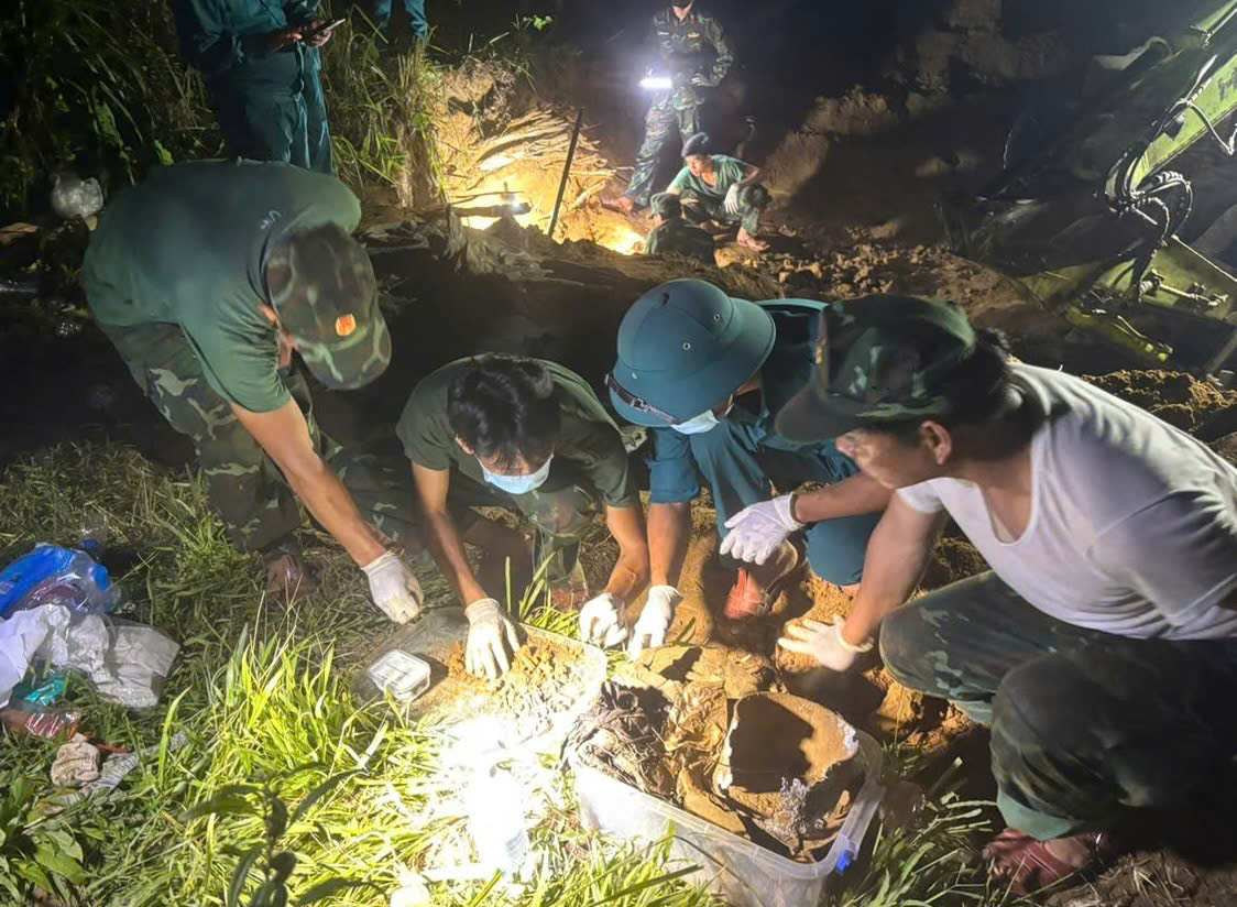 Đà Nẵng Khai Quật Hầm Trú Ẩn - Ảnh 1.