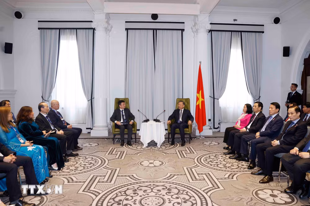Tổng Bí thư, Chủ tịch nước Tô Lâm tiếp trí thức, nhà khoa học tiêu biểu người Việt Nam tại Australia- Ảnh 2. Tổng Bí thư, Chủ tịch nước Tô Lâm tiếp trí thức, nhà khoa học tiêu biểu người Việt Nam tại Australia- Ảnh 2.