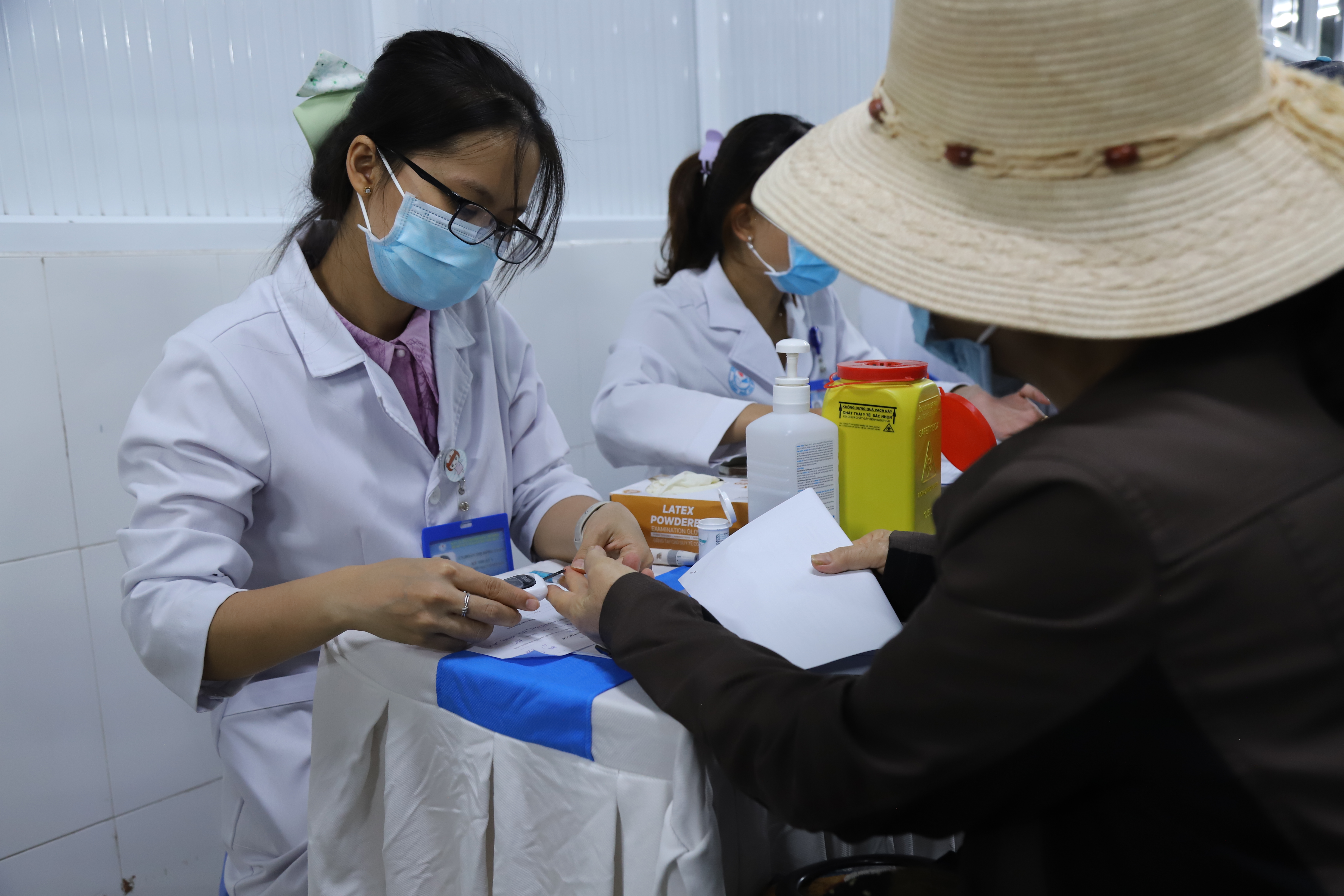 Bác sĩ trẻ Bác sĩ trẻ