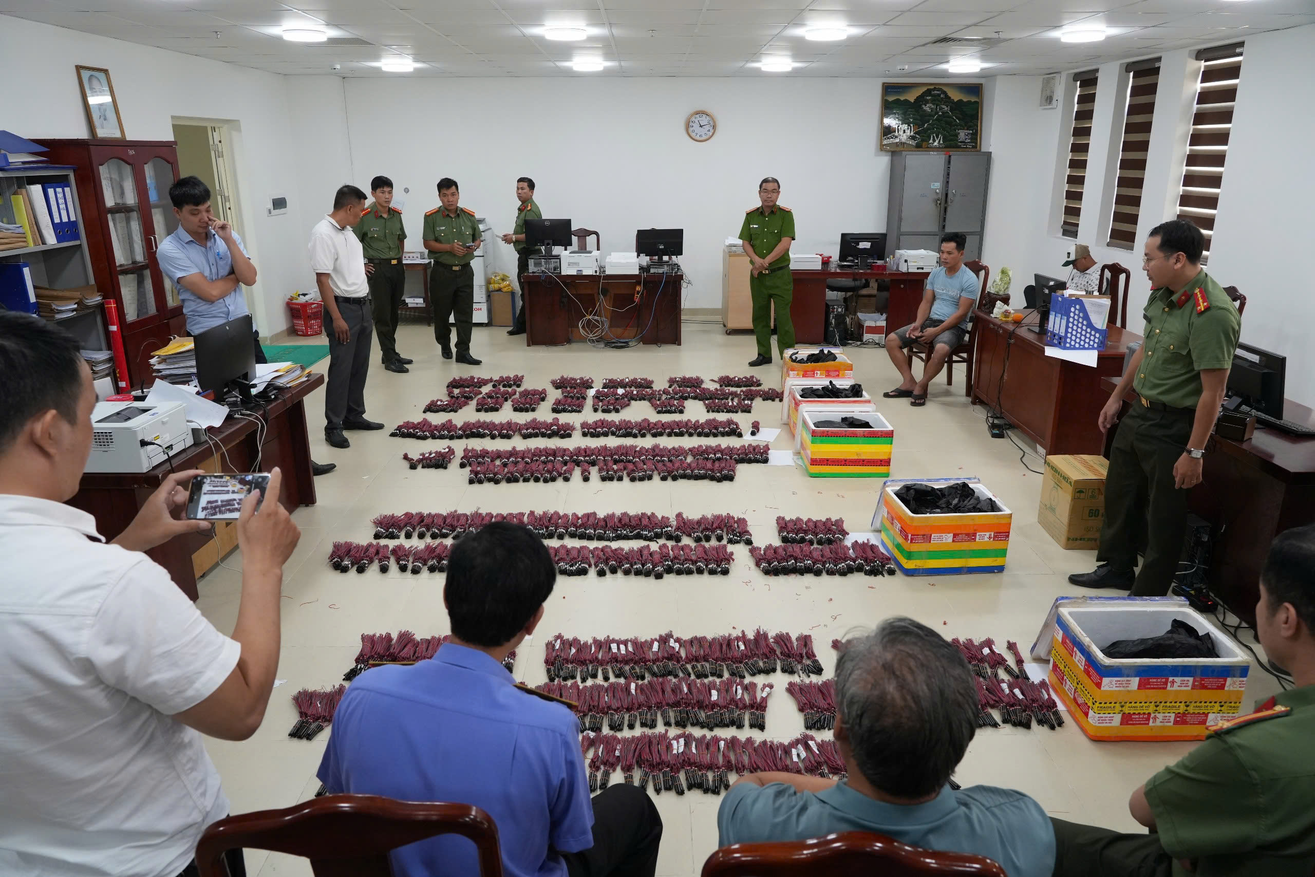 triet-pha-duong-day-van-chuyen-kip-to-tu-lao-ve-viet-nam-1787138784666564146278 Triệt phá đường dây vận chuyển gần 9.300 kíp nổ từ Lào về Việt Nam- Ảnh 2.