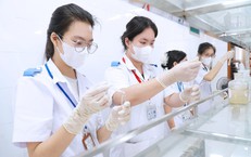 Sự Cấp Cứu Đặc Biệt Khi Bệnh Nhân Đồng Thời Bị Viêm Ruột Thừa và Chửa Ngoài Tử Cung