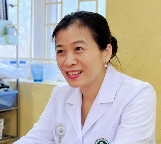 ts-huyen-1-17873965134161057479656 Vượt qua ‘cơn bão cảm xúc’ ở tuổi trung niên - Ảnh 1.