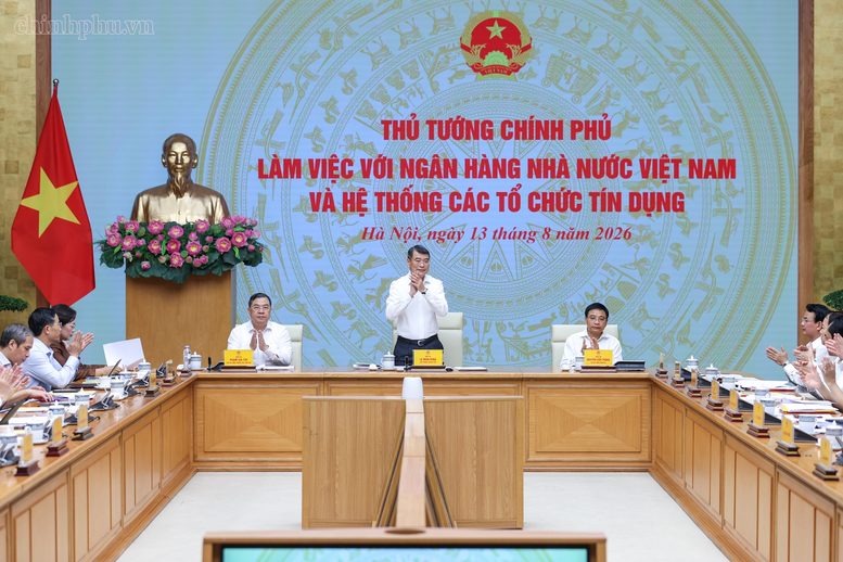 ttg-1786619107169218739503 Thủ tướng: Ngân hàng phải giảm lãi suất, đưa tín dụng vào đúng nơi cần vốn- Ảnh 1.