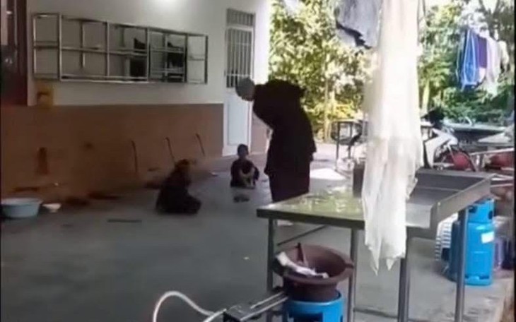 Cảnh xô xát giữa tài xế